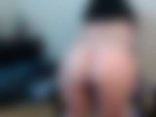 Live cam show with SalomeLHot - Hairy Pussy on mypornchat.com