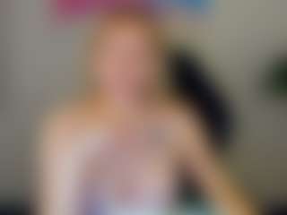 Live cam show with Anna - Small Tits on fuck-show.com