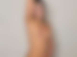 Live cam show with FionaMoore - Body Massage on SquirtSoMuch