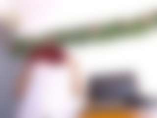 Live cam show with Agata-Grubisic - Striptease on livesuperchat.net