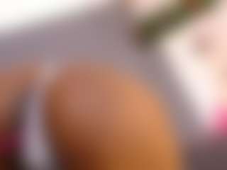 Live cam show with Agata-Grubisic - Normal on TeamSkeetLive