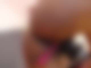 Live cam show with Agata-Grubisic - Ebony on xDating