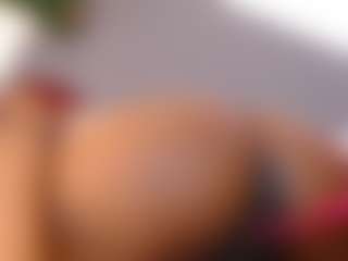 Live cam show with Agata-Grubisic - Petite on Camsoda