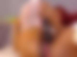 Live cam show with Agata-Grubisic - Ebony on Camsoda