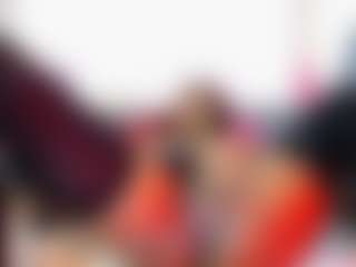 Live cam show with Agata-Grubisic - Shaved Pussy on sexytreat.net