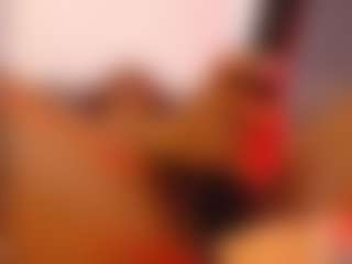 Live cam show with Agata-Grubisic - Ebony on sexytreat.net