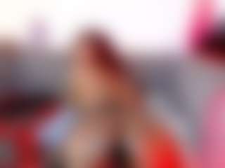 Live cam show with Agata-Grubisic - Juguetes on Mixed Magazine Live