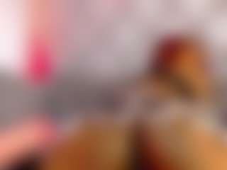 Live cam show with Agata-Grubisic - Brown Eyes Red Hair on Chatstar