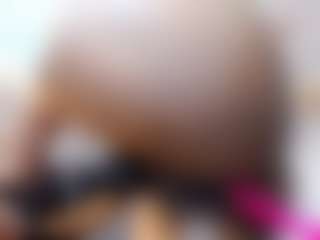Live cam show with Agata-Grubisic - Cumslut on Dolls Live