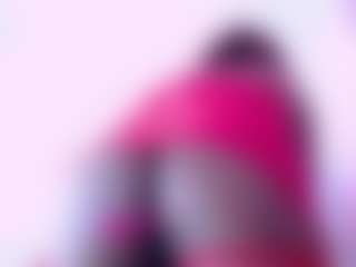 Live cam show with Agata-Grubisic - Ebony Small Tits on livesuperchat.net