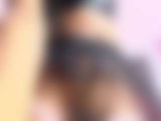 Live cam show with Agata-Grubisic - Ebony Petite on xheatlive.com
