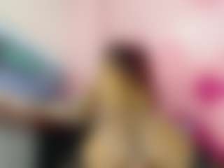 Live cam show with Agata-Grubisic - Skinny on Camsoda