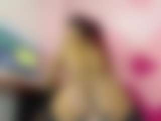 Live cam show with Agata-Grubisic - Brown Eyes Red Hair on Camsoda