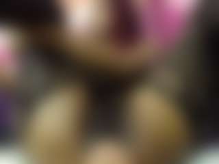 Live cam show with Agata-Grubisic - Black Big Ass on live18s.com