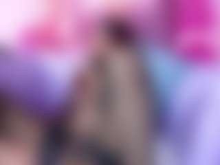 Live cam show with Agata-Grubisic - Black Petite on Hubzter Live
