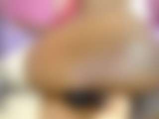 Live cam show with Agata-Grubisic - Petite on Camsoda