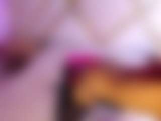Live cam show with Agata-Grubisic - Ebony Small Tits on xfollow cams