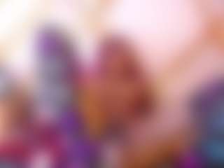 Live cam show with Agata-Grubisic - Black Petite on Fit Hotties
