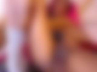 Live cam show with Agata-Grubisic - Normal on Camsoda