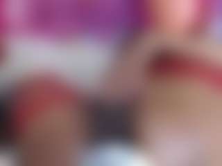 Live cam show with Agata-Grubisic - Ebony Petite on Gym Cam Girls