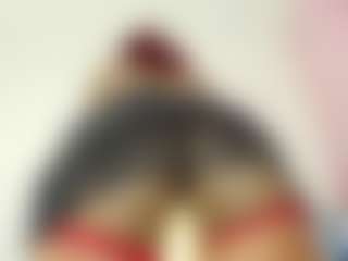 Live cam show with Agata-Grubisic - Spank Black on CamClone