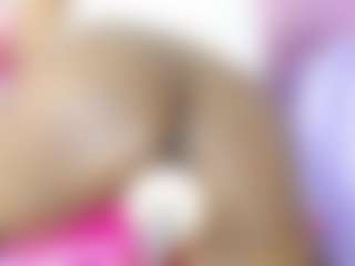 Live cam show with Agata-Grubisic - Black Toys on liverealitysex.com
