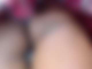 Live cam show with Agata-Grubisic - Joi on CamClone