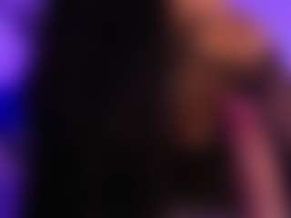 Live cam show with KatlynRous - Facial on Hubzter Live