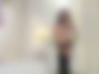 Live cam show with LilyyThea - Moaning on AdultVida.com