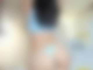 Live cam show with LilyyThea - Moaning on Gym Cam Girls