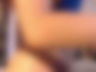 Live cam show with Sabrinaa-Fox - Drinking on dropp.cam