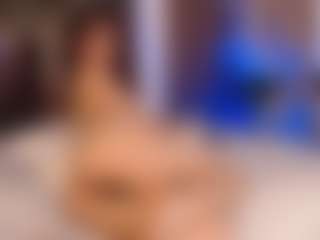 Live cam show with Sabrinaa-Fox - Facial Piercings on camgirlchat.live