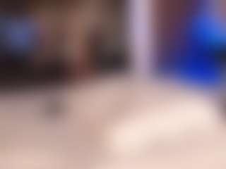 Live cam show with Sabrinaa-Fox - Tease Red Hair on sexylivex.com