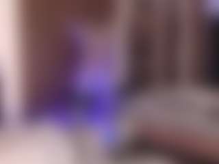 Live cam show with Sabrinaa-Fox - Petite on Camsoda