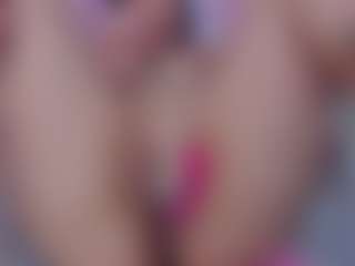 Live cam show with Vivibambi - Average on fapnchat