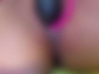 Live cam show with Vivibambi - Hairy Pussy on Camsoda