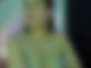 Live cam show with Vivibambi - Facial on ObeyMaria
