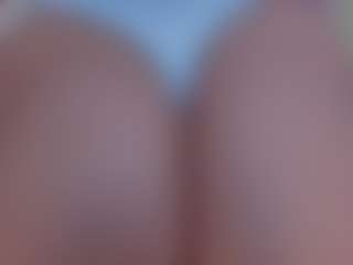 Live cam show with Vivibambi - Hairy Pussy on Camsoda