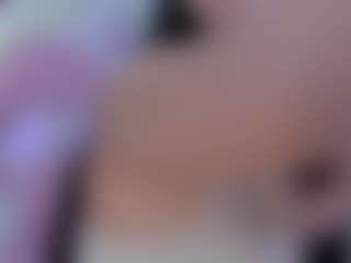 Live cam show with Vivibambi - Blonde Hair Middle Aged on xheatlive.com