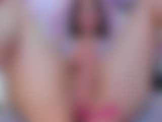 Live cam show with Vivibambi - Camel Toe on Camsoda