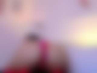 Live cam show with cutepetitee - Facesitting on testsause.com