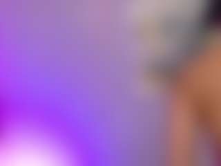 Live cam show with cutepetitee - Domination on Latina Girls