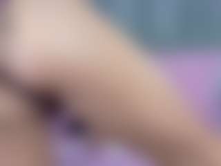 cutepetitee's Live Sex Cam Show