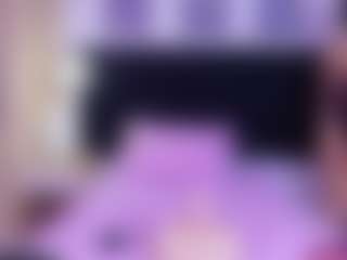 Live cam show with cutepetitee - Double Penetration on xplaylive.com