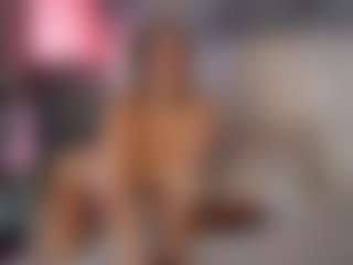 Live cam show with cutepetitee - Mature on Milfs Live