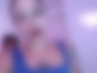 Queen Lola XXX's Live Sex Cam Show