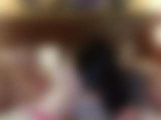 Live cam show with Queen Lola XXX - Eating Pussy on CamwithHer