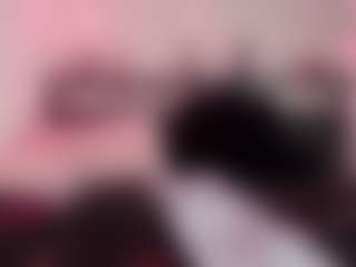 Queen Lola XXX's Live Sex Cam Show
