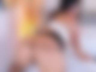 Live cam show with LauraCarther - Blowjob on studioflirtlive.com