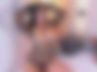 LauraCarther's Live Sex Cam Show